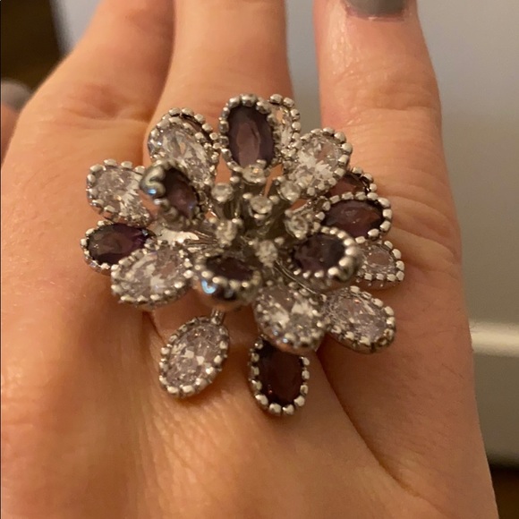 Purple statement ring - Picture 2 of 7